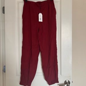 Universal Standard NWT Dylan Luxe Twill Joggers in Sangria